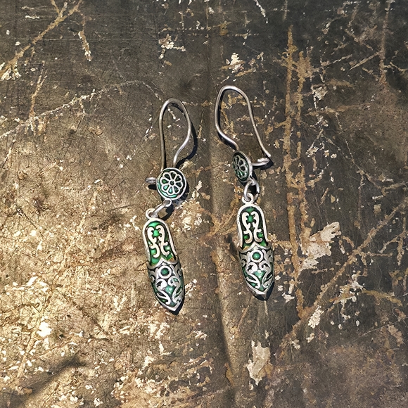 Vintage Green and Silver Earrings - Picture 4 of 9